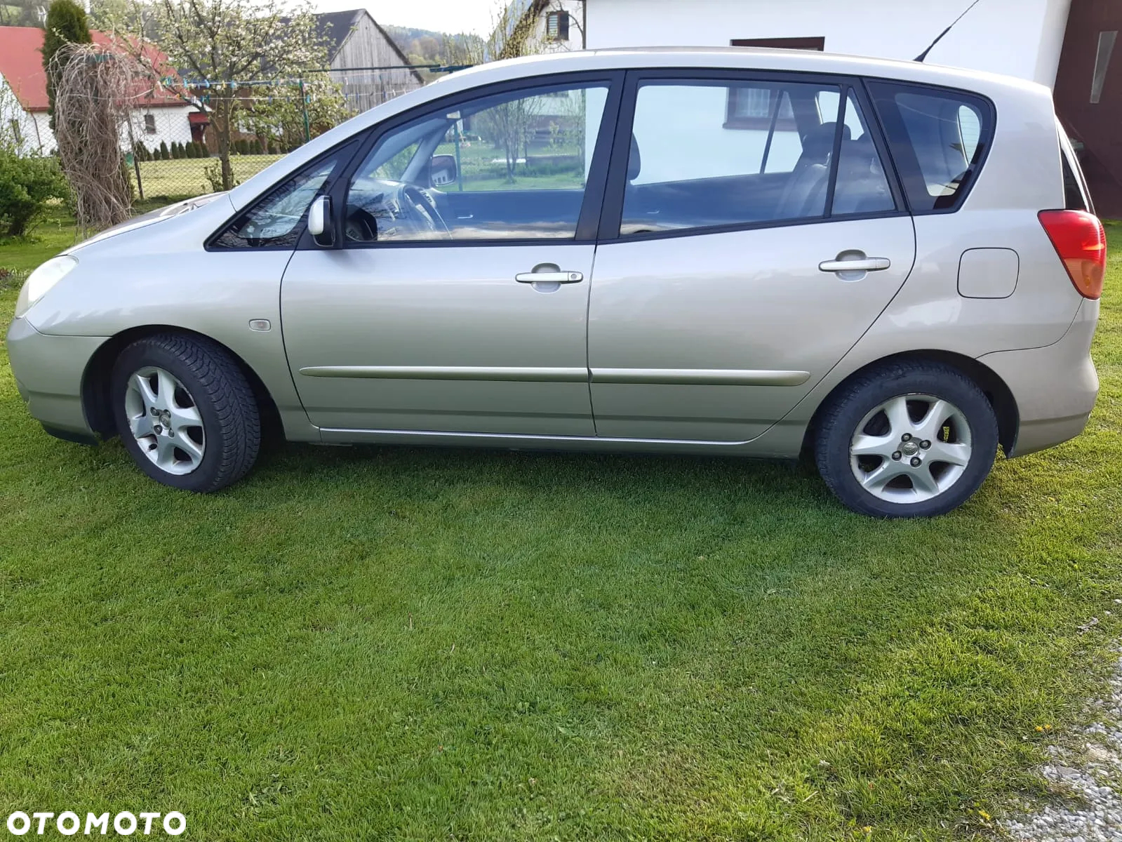 Toyota Corolla Verso 1.8 Sol - 2
