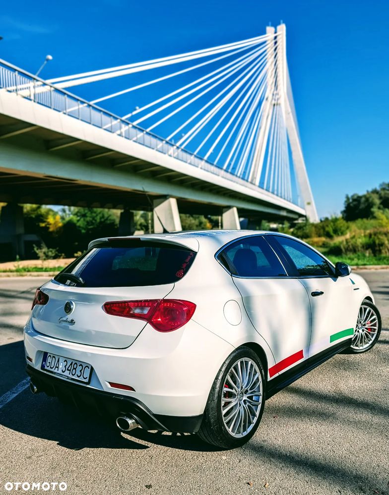 Alfa Romeo Giulietta 1750 TBi Quadrifoglio Verde - 6