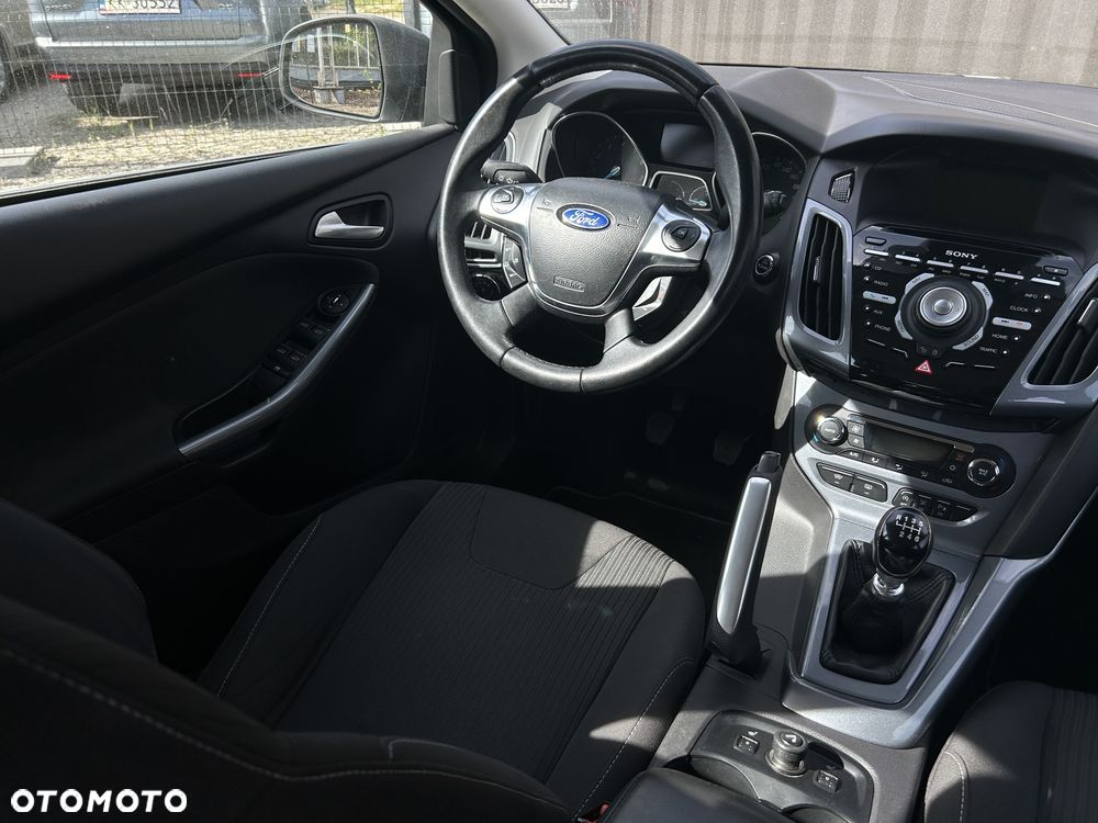 Ford Focus 1.6 EcoBoost Titanium - 9