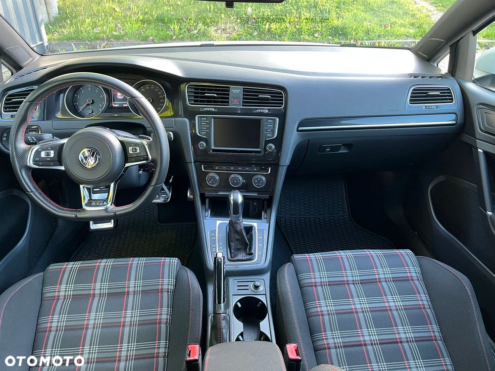 Volkswagen Golf GTI (BlueMotion Technology) DSG - 8