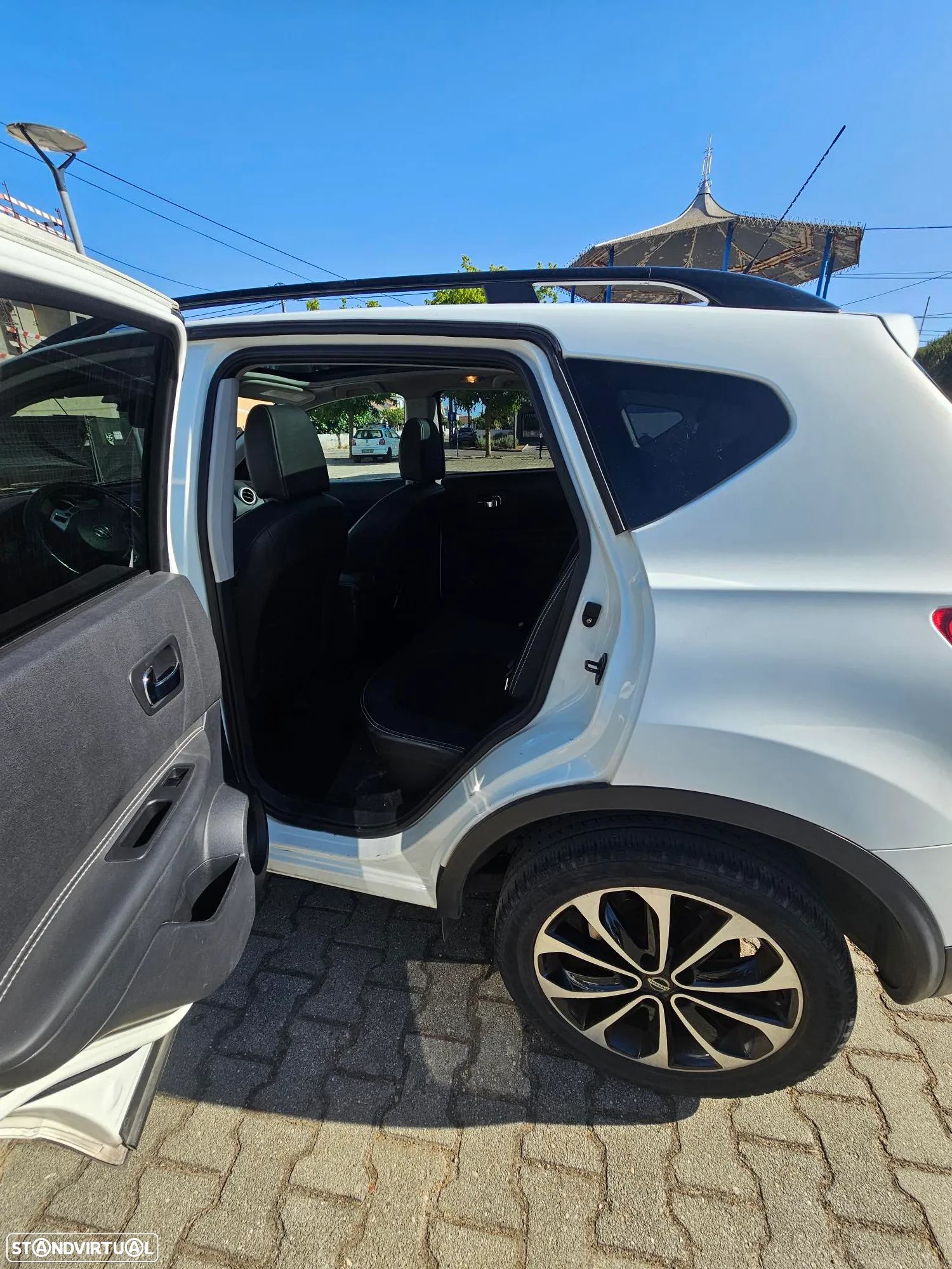 Nissan Qashqai 1.6 dCi 360 S&S - 10