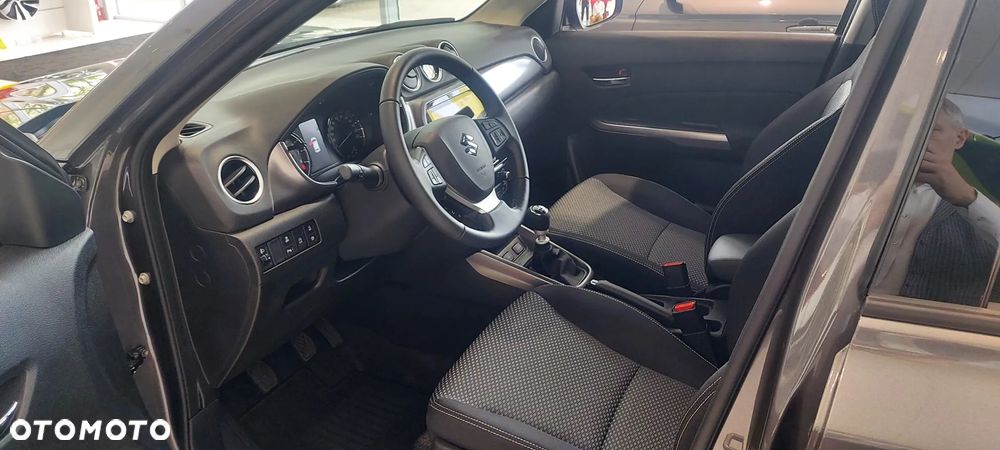 Suzuki Vitara 1.4 Boosterjet mHEV Premium Plus 2WD - 6
