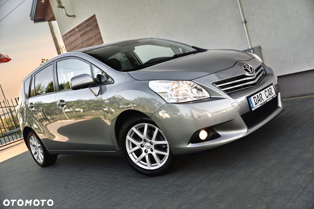 Toyota Verso 1.8 7-Sitzer Skyview Edition - 37