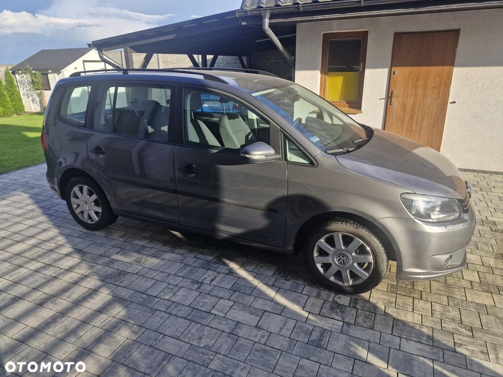 Volkswagen Touran - 6