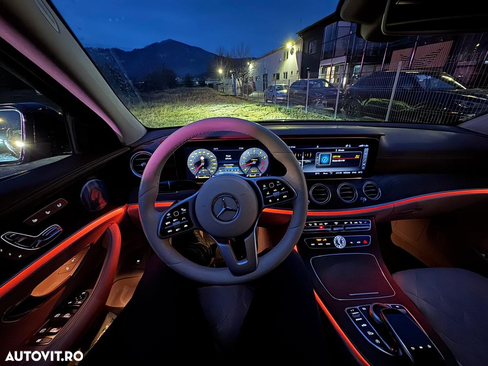 Mercedes-Benz E - 8