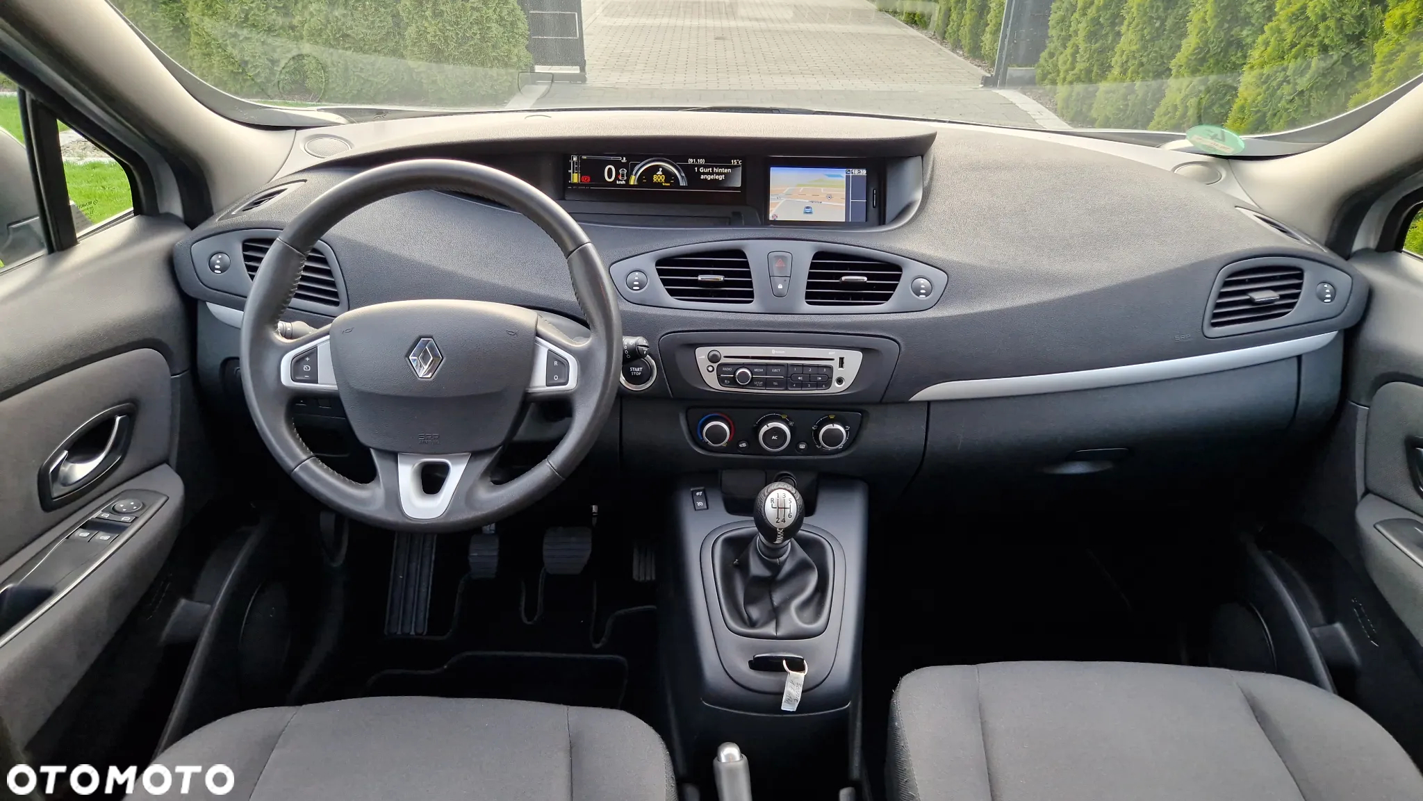 Renault Scenic 1.6 16V 110 TomTom Edition - 6