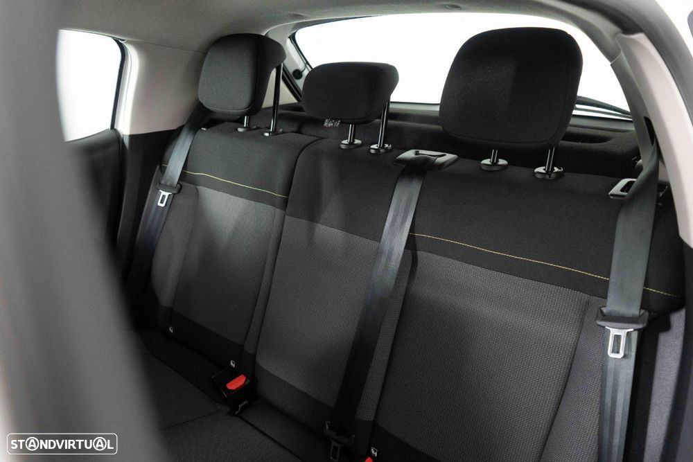 Citroën C3 1.2 PureTech C-Series - 11