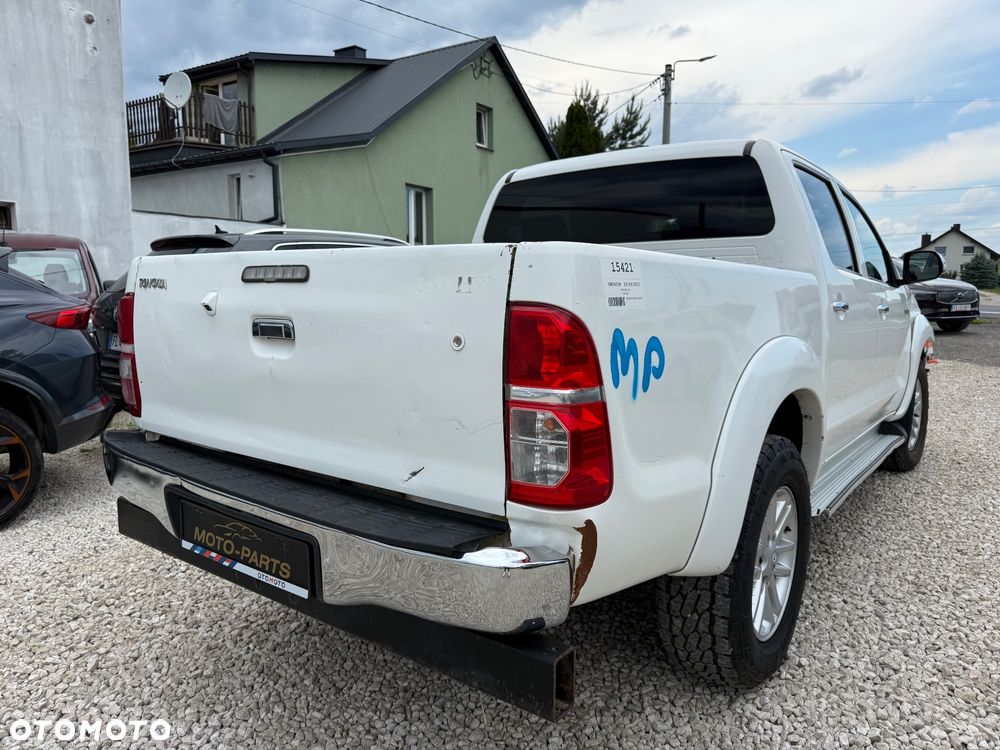 Toyota Hilux - 3