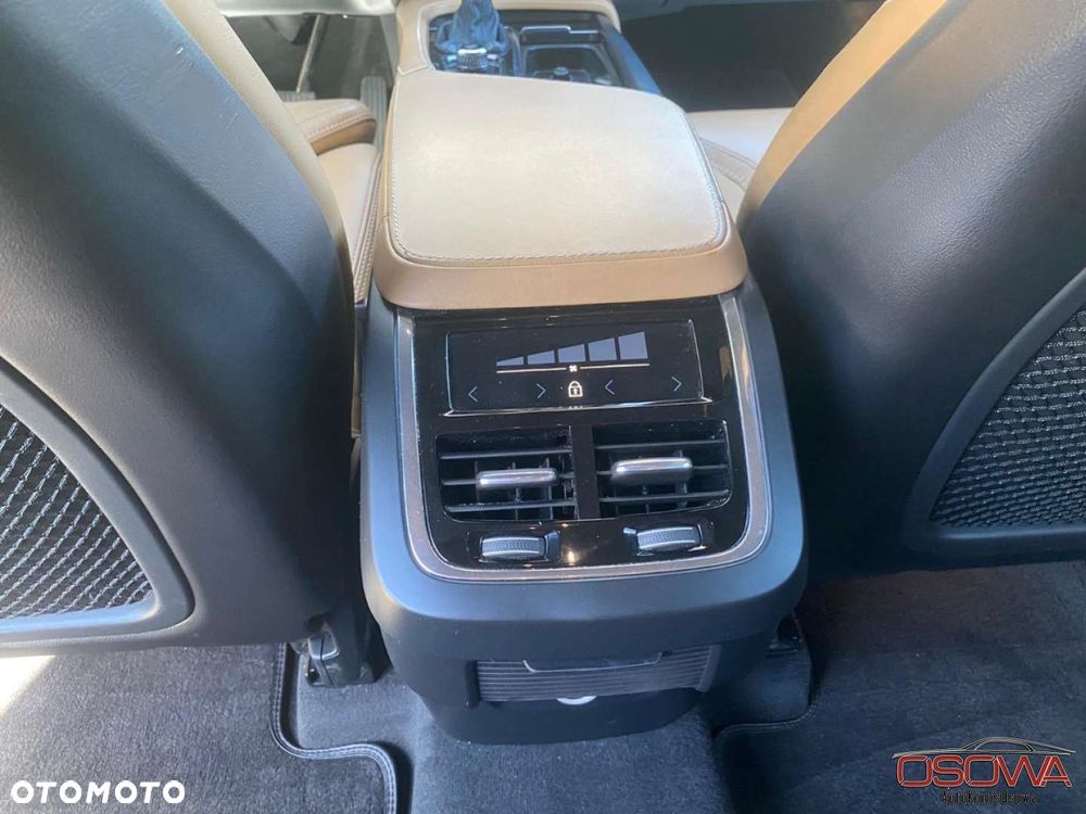 Volvo XC 90 - 35