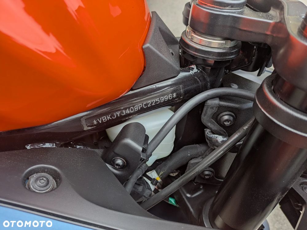 KTM RC 390 - 16