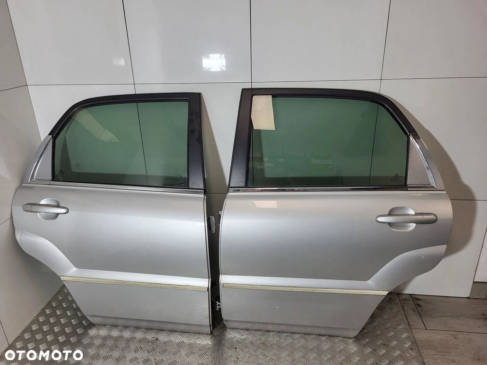 Kia Sportage II Drzwi Lewe Prawe Przód Tył - 2