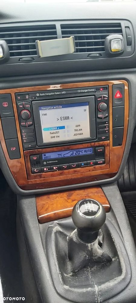 Volkswagen Passat - 13