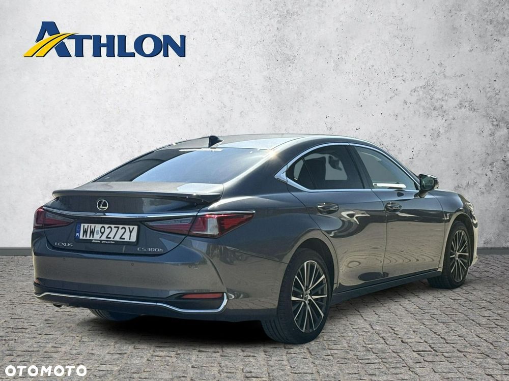 Lexus ES 300h Business Edition - 5