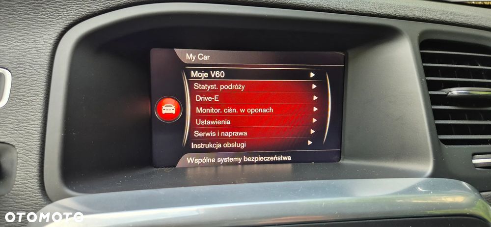 Volvo V60 D3 Momentum Core - 15