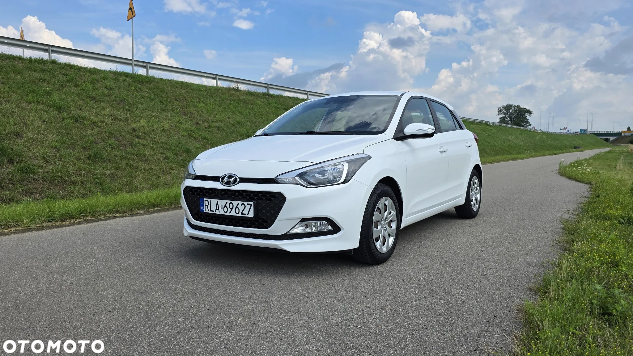 Hyundai i20 1.2 Trend - 16