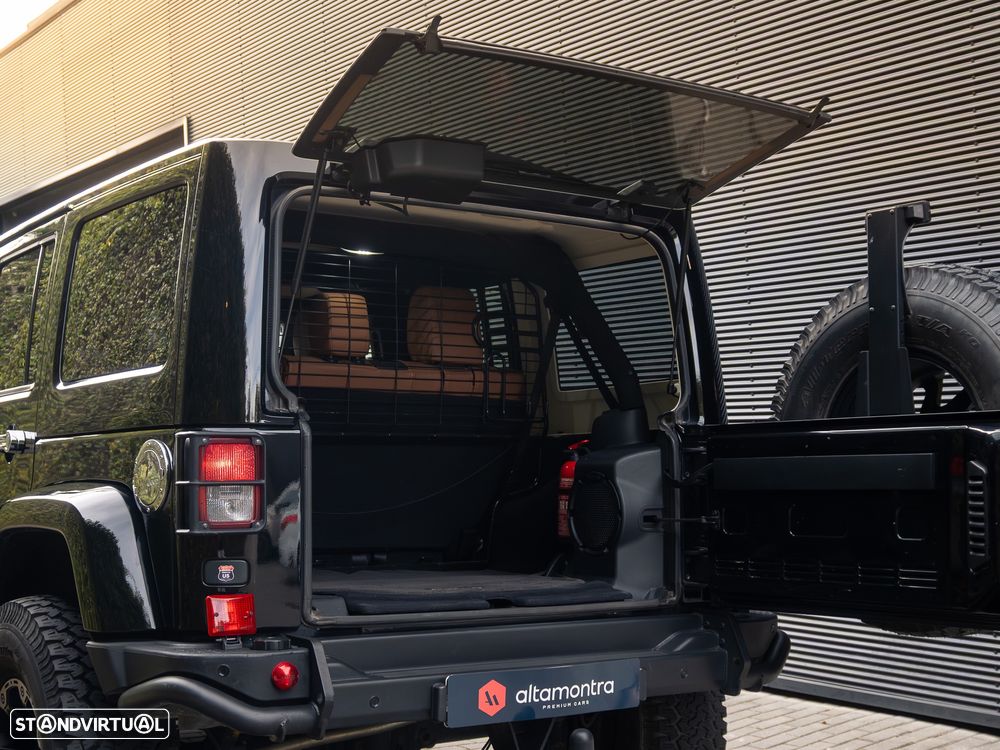 Jeep Wrangler Unlimited - 19