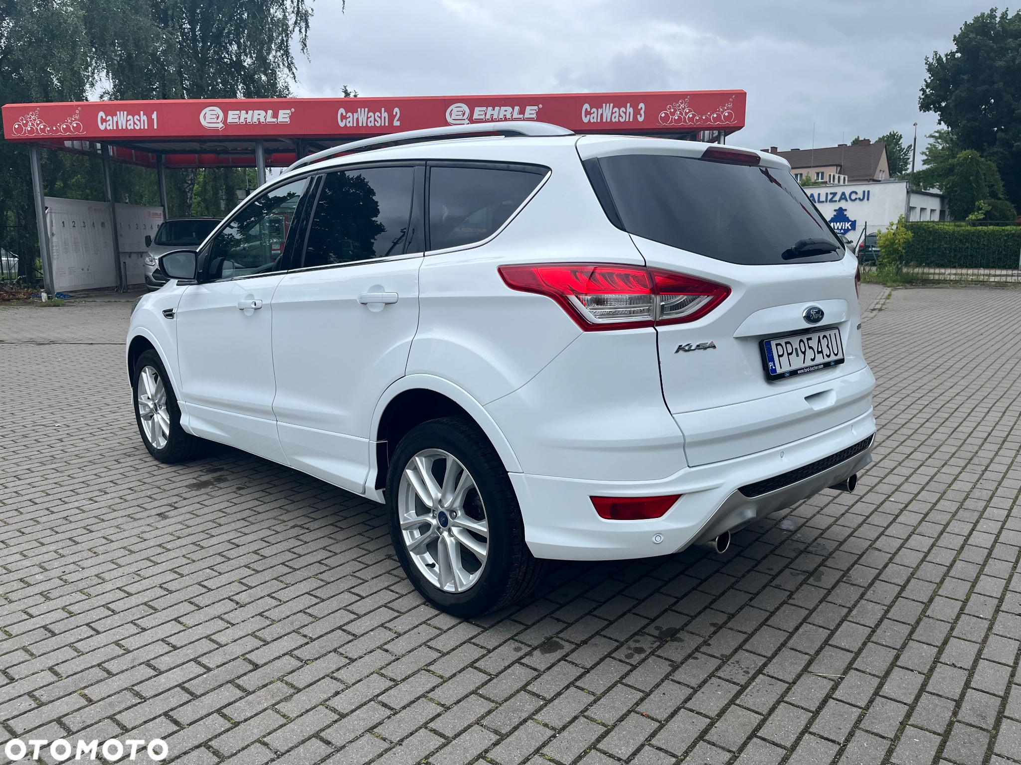 Ford Kuga 1.5 EcoBoost 2x4 Individual - 9