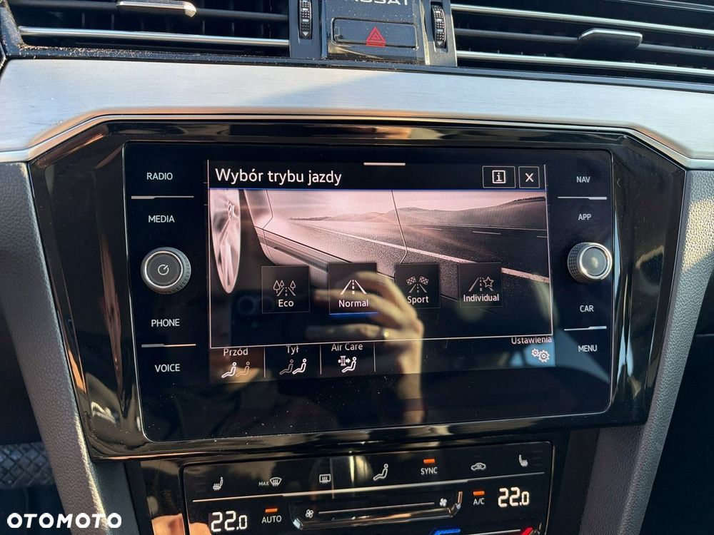 Volkswagen Passat 1.5 TSI EVO Elegance DSG - 23