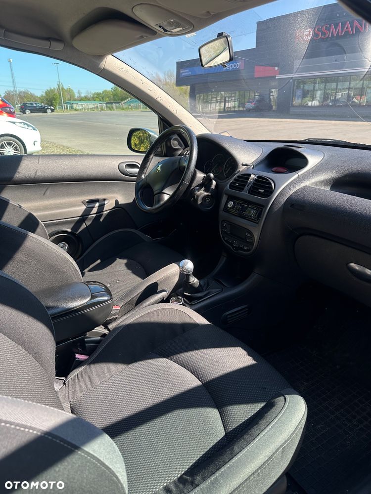 Peugeot 206 - 11