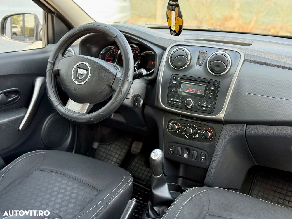 Dacia Logan 0.9 Laureate - 6