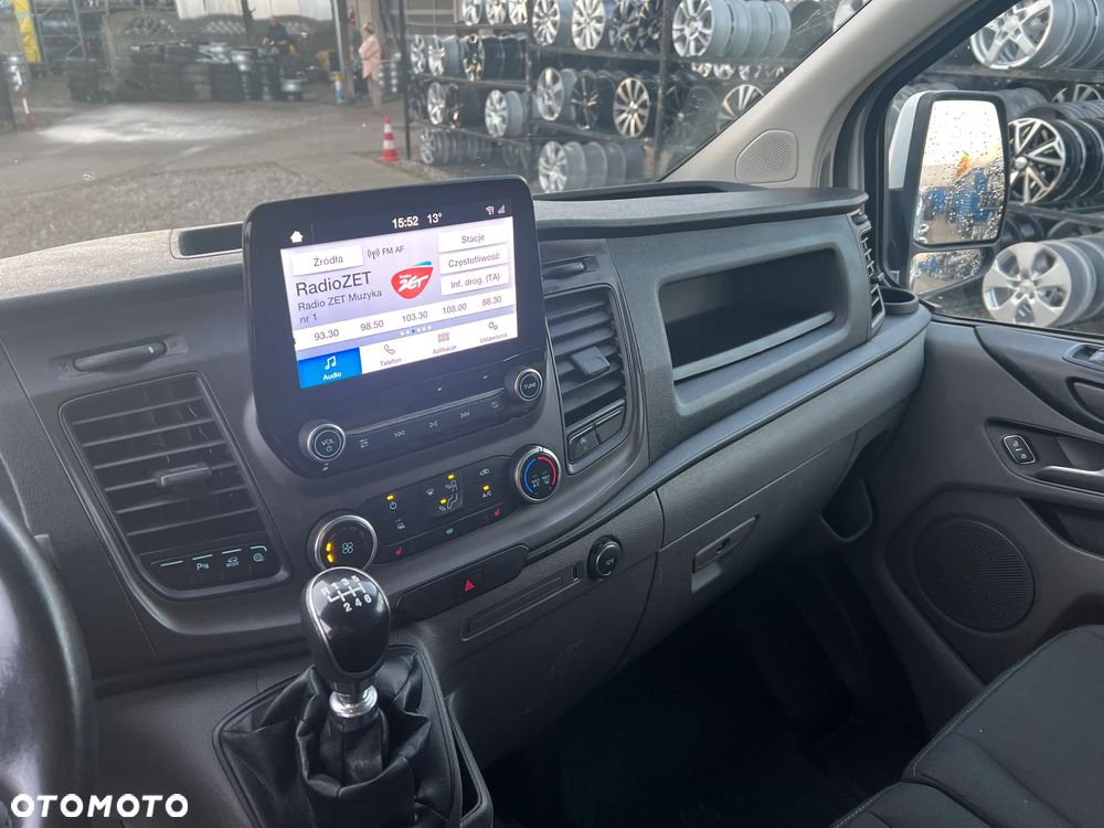 Ford Transit Custom - 11