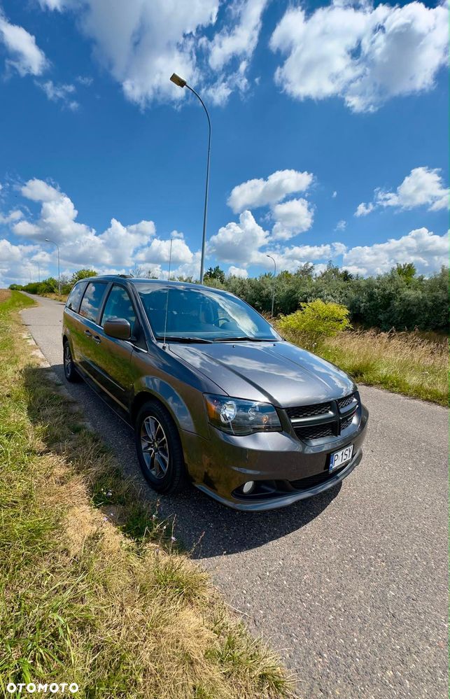 Dodge Grand Caravan 3.6 R/T - 2