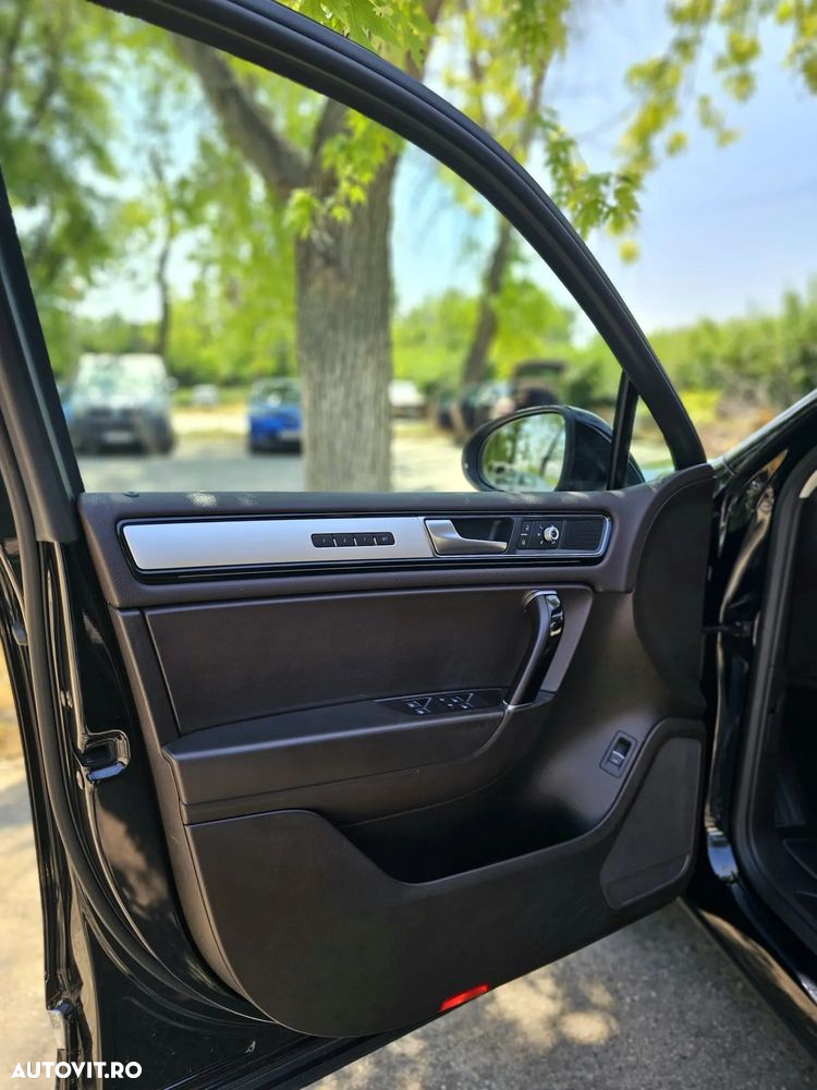 Volkswagen Touareg V6 TDI BMT Supreme Plus - 16