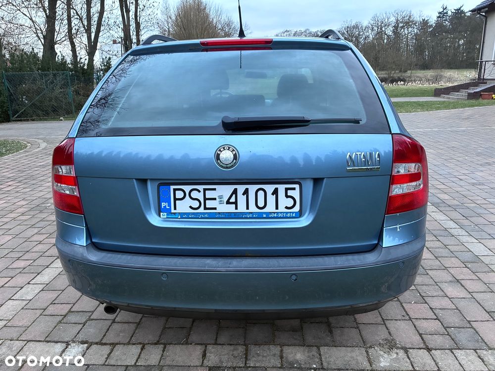 Skoda Octavia 1.6 Combi Ambiente - 6