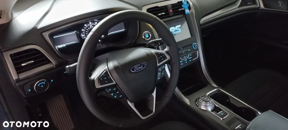 Ford Mondeo - 21