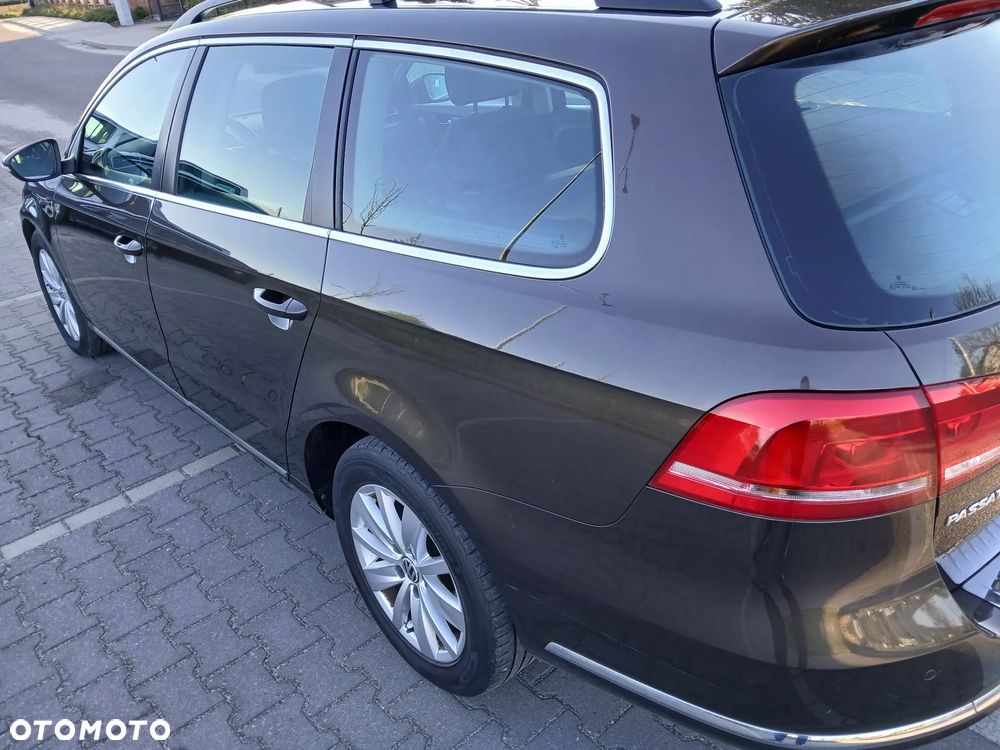 Volkswagen Passat 1.6 TDI Comfortline - 11