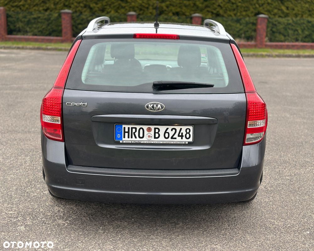 Kia Ceed 1.4 L Euro2012 - 17