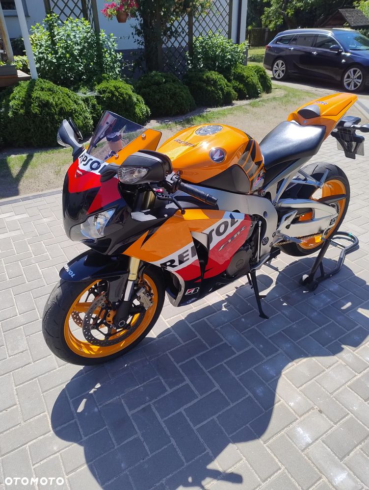 Honda CBR - 1
