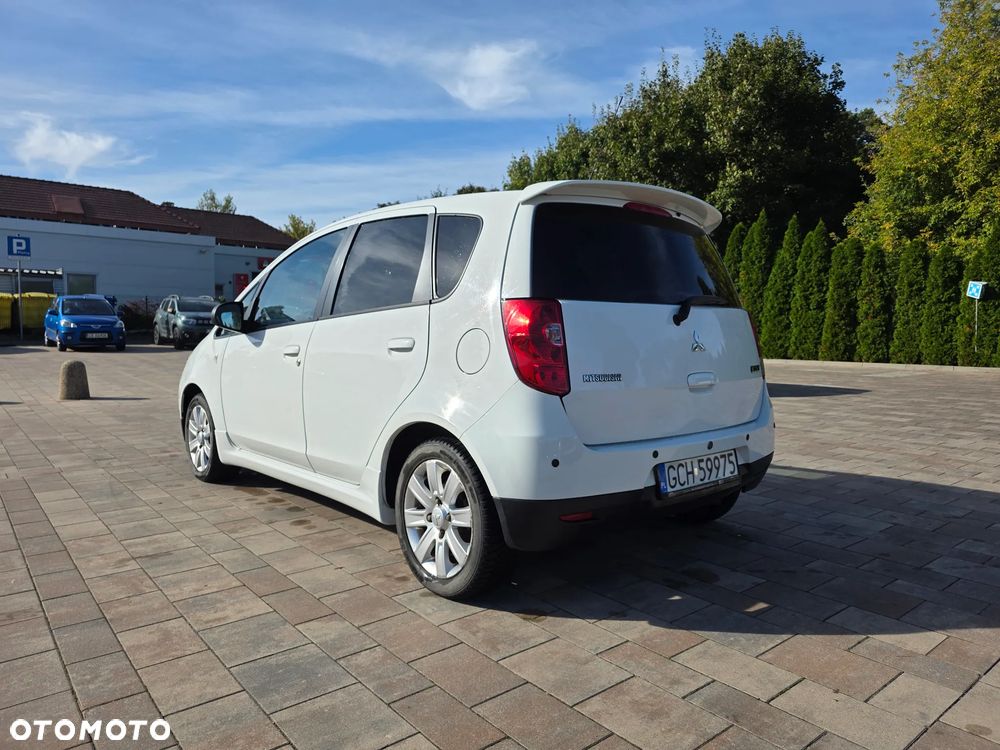Mitsubishi Colt - 7