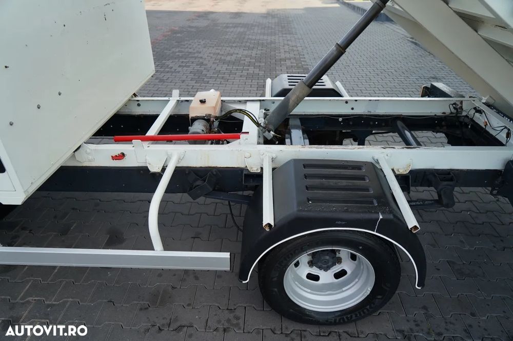 Iveco DAILY 35-130 / OȚEL CU BASCULATOR SPATE / CAMION MIX - 7 LOCURI / DOUĂ / MANUAL / IMPORTAT / - 10