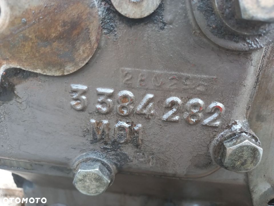 Elementy hydrauliczne zawór rozdzielacz Massey Ferguson 6170 - 5