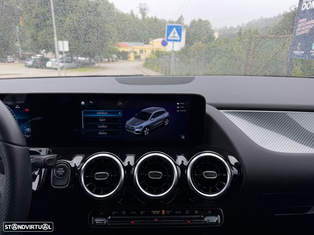 Mercedes-Benz GLA 250 - 39