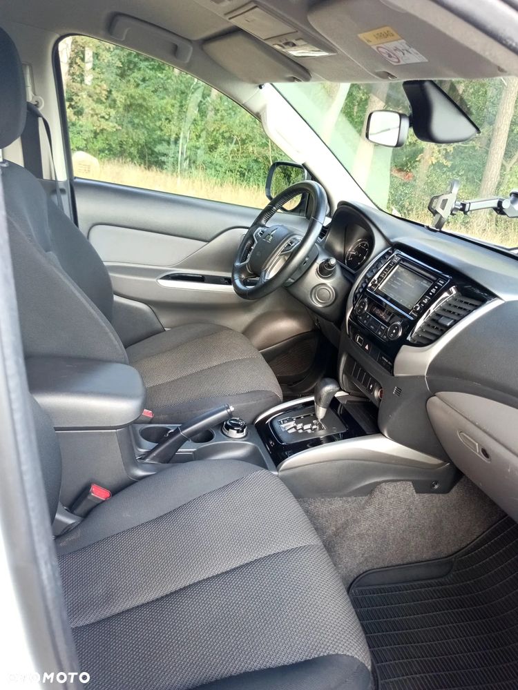 Mitsubishi L200 2.4 d DC Intense Plus EU6 - 12