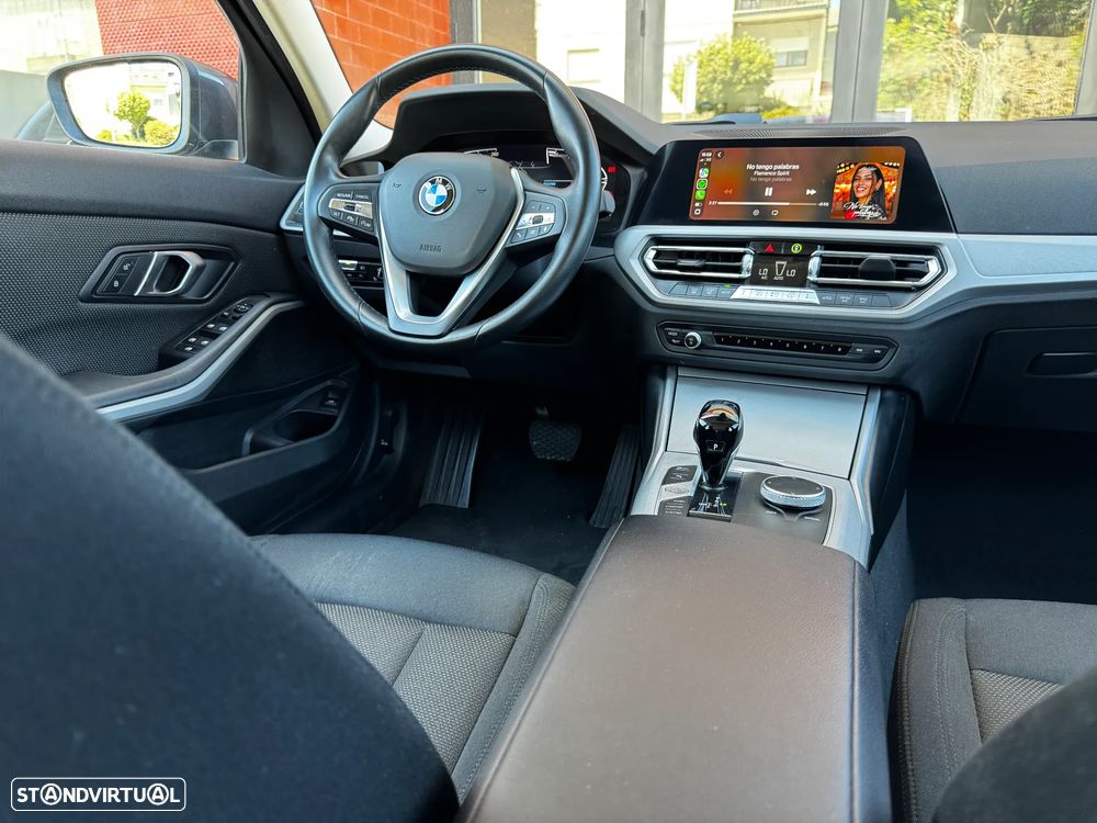 BMW 320 d Auto - 22