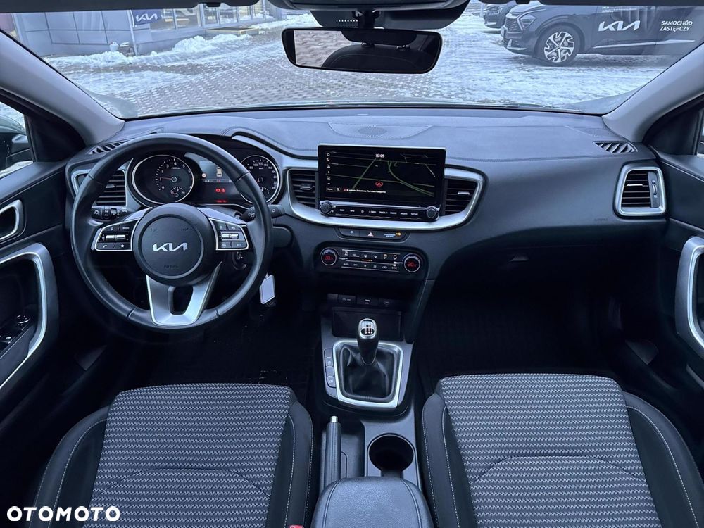 Kia Ceed 1.5 T-GDI M - 26