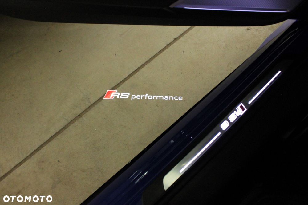 Audi RS6 Avant - 23