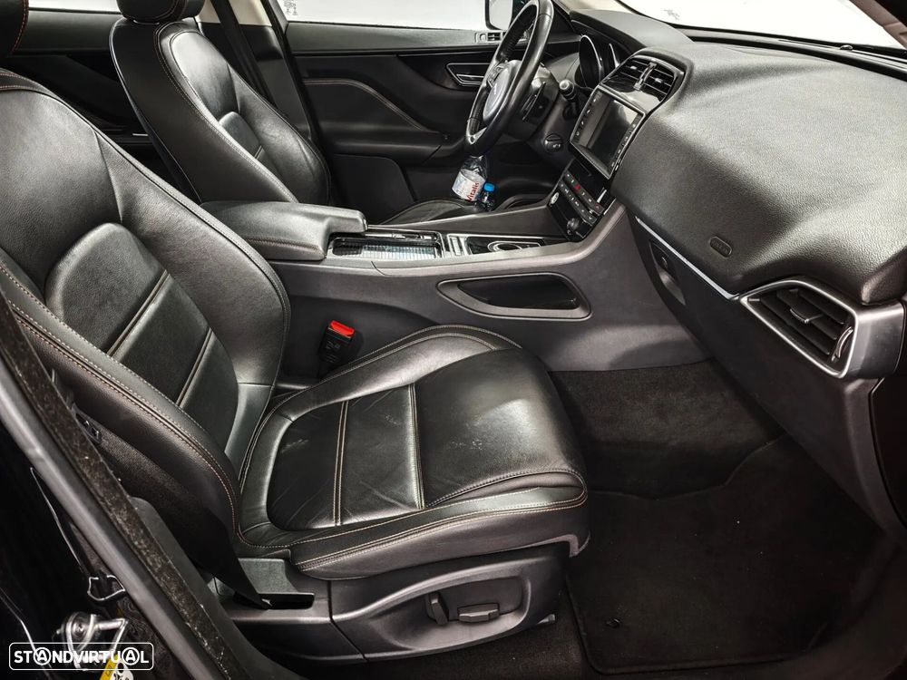 Jaguar F-Pace 2.0 i4D Prestige AWD Aut. - 26