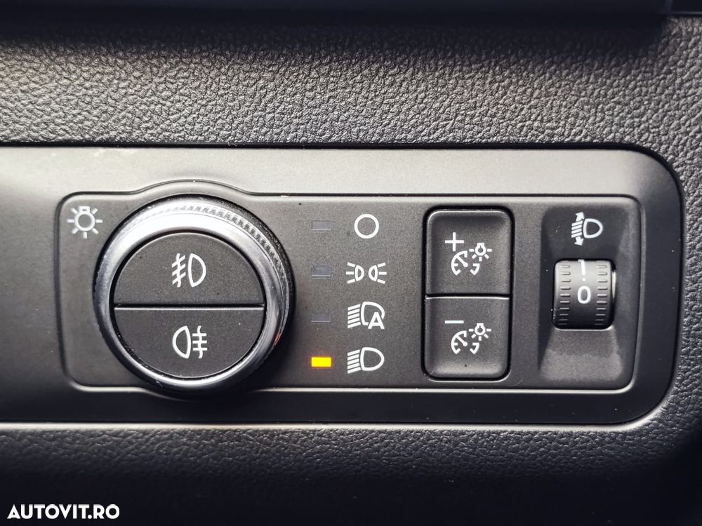 Ford Kuga 2.0 EcoBlue A8 AWD Trend - 27