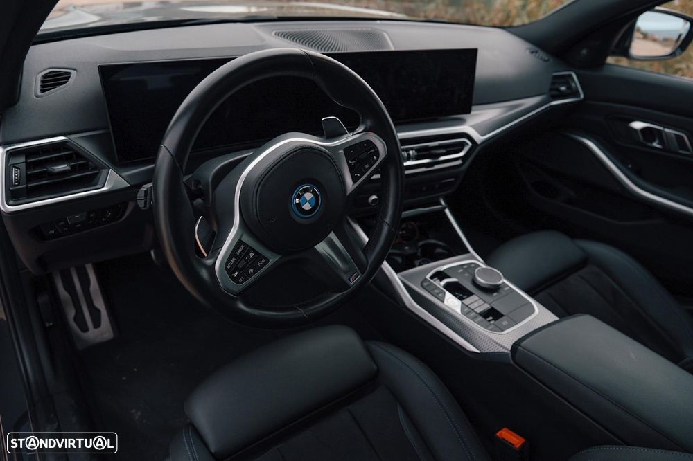 BMW 330 e Touring Pack M Auto - 5