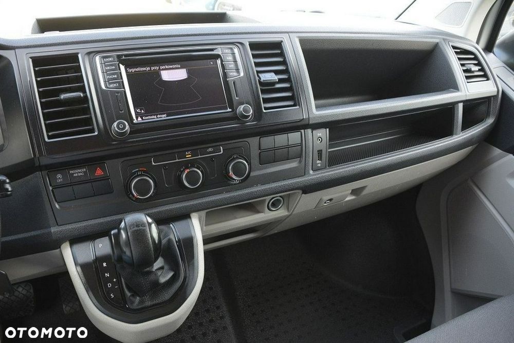 Volkswagen Transporter - 24