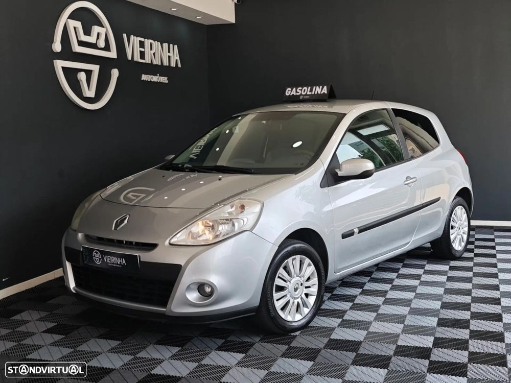 Renault Clio - 10