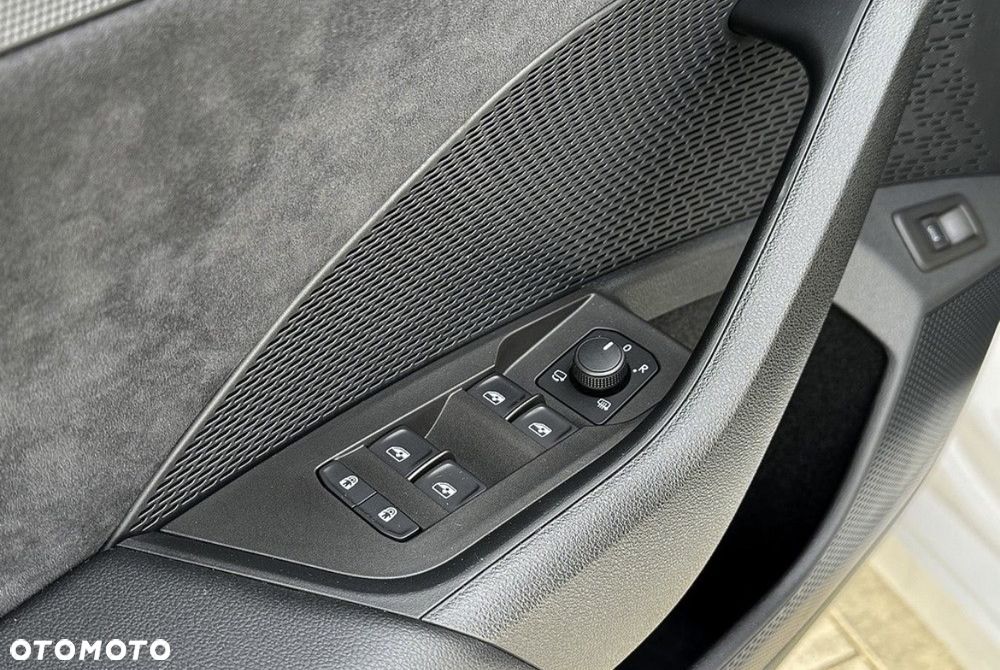 Skoda Octavia 2.0 TDI RS DSG - 36