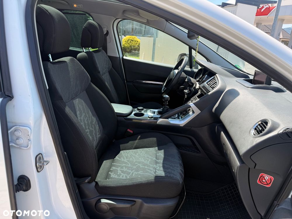 Peugeot 3008 1.6 HDi Premium - 9