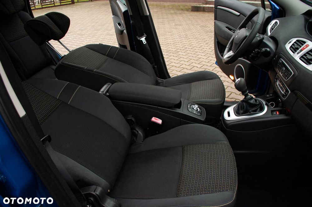 Renault Scenic TCe 130 Luxe - 30