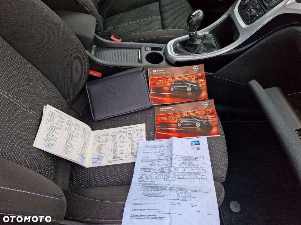Opel Astra 1.4 Turbo Cosmo - 33
