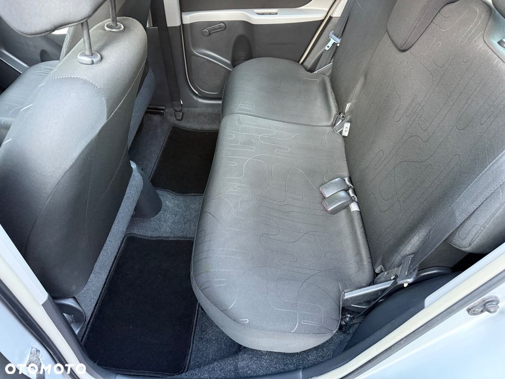 Toyota Yaris 1.33 2010 - 15